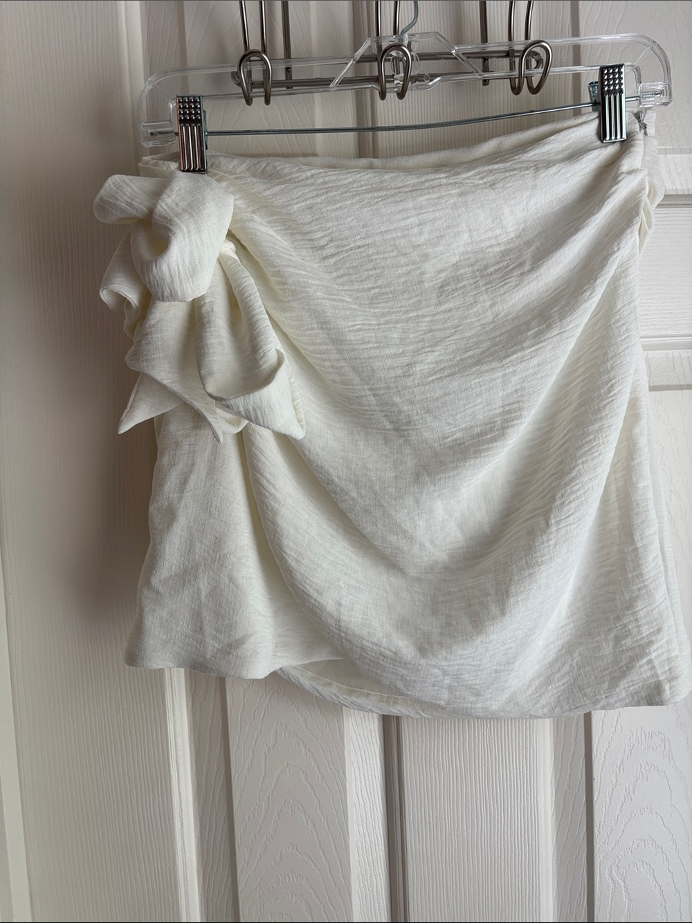 Emory Park Elegant Ivory Bow-Accent Mini Skirt